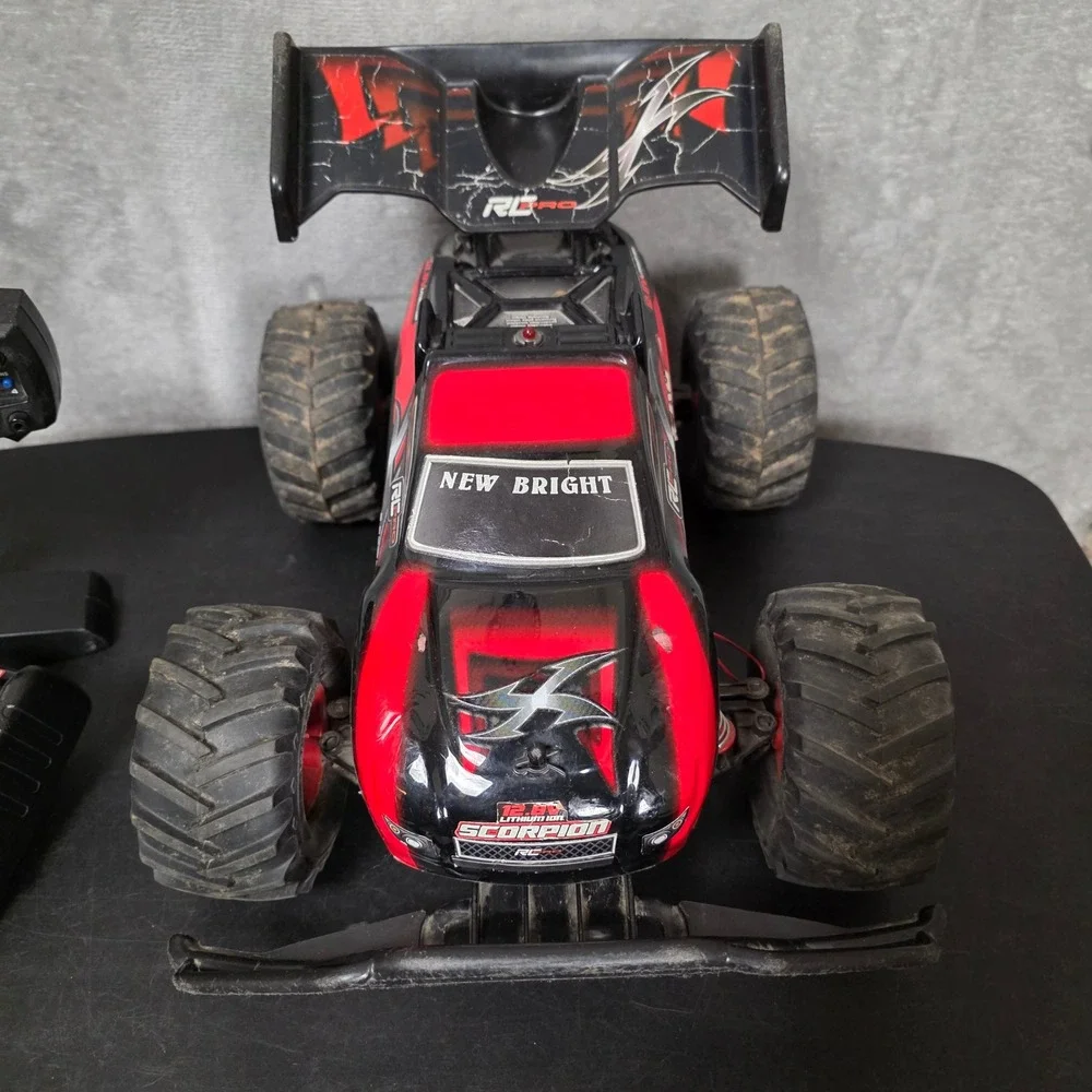 New Bright Scorpion Pro RC Monster Truck 12.8V FOR PARTS As Is Hobby Collectible